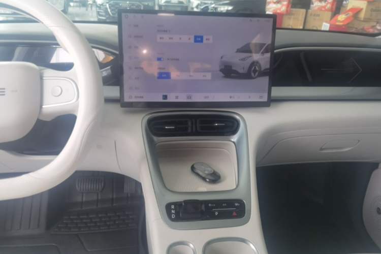 Used Geely Galaxy Geome 2025 UP 410km Exploration Edition Audio And AC Panel