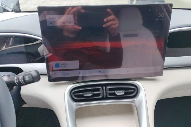 Used Geely Galaxy Geome 2025 310km Dream Edition Audio And AC Panel
