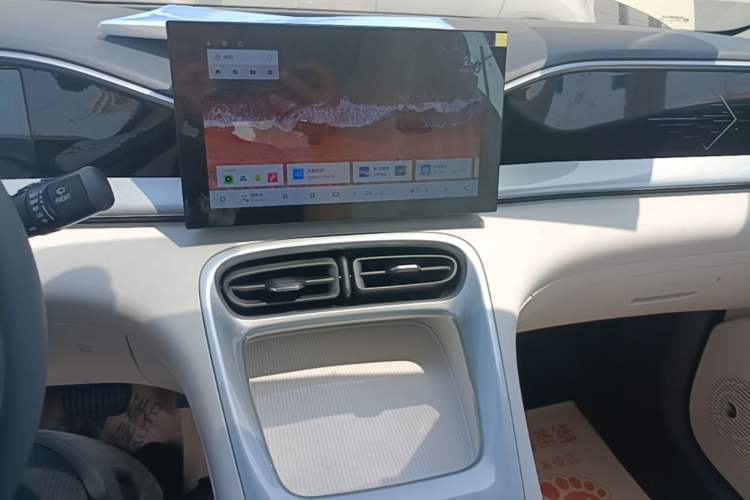Used Geely Galaxy Geome 2025 310km Youth Edition Audio And AC Panel