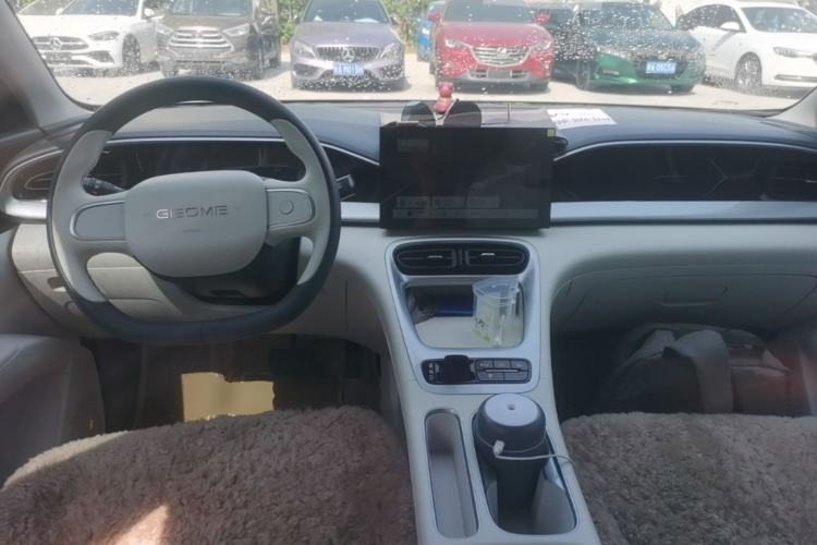 Used Geely Galaxy Geome 2025 310km Youth Edition Center Console