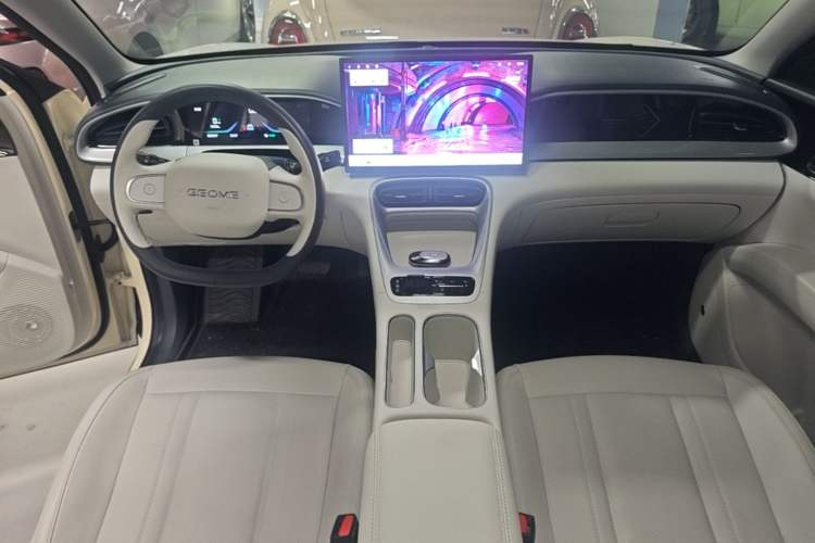 Used Geely Galaxy Geome 2025 310km Dream Edition Center Console