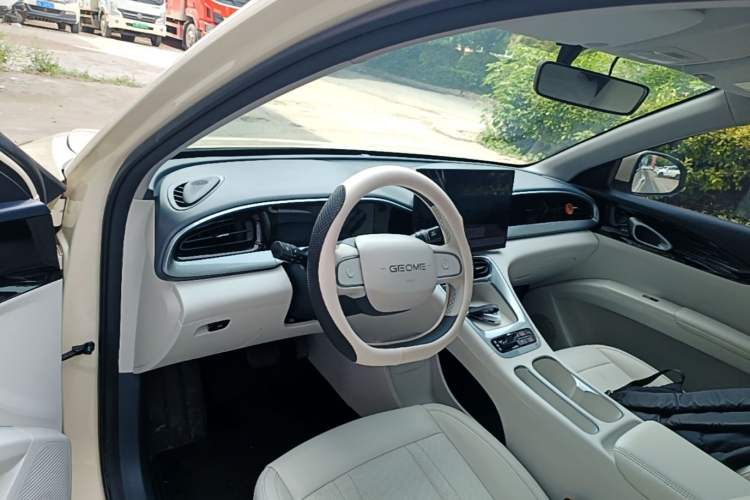 Used Geely Galaxy Geome 2025 310km Dream Edition Center Console