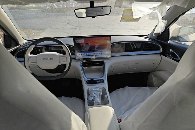 Used Geely Galaxy Geome 2025 310km Dream Edition Center Console