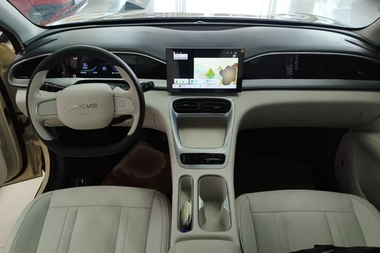 Used Geely Galaxy Geome 2025 310km Youth Edition Center Console