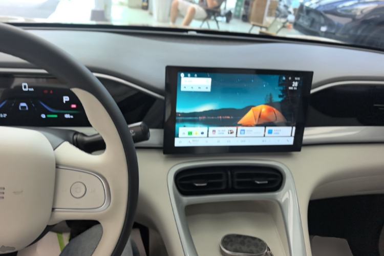 Used Geely Galaxy Geome 2025 310km Youth Edition Center Console
