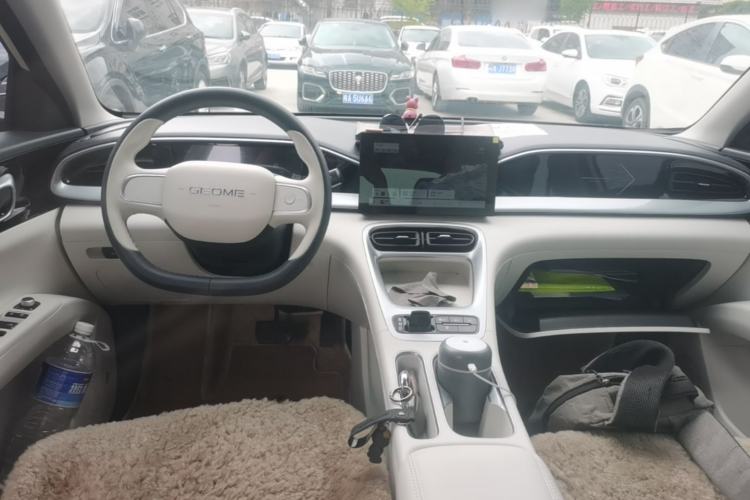 Used Geely Galaxy Geome 2025 310km Youth Edition Center Console