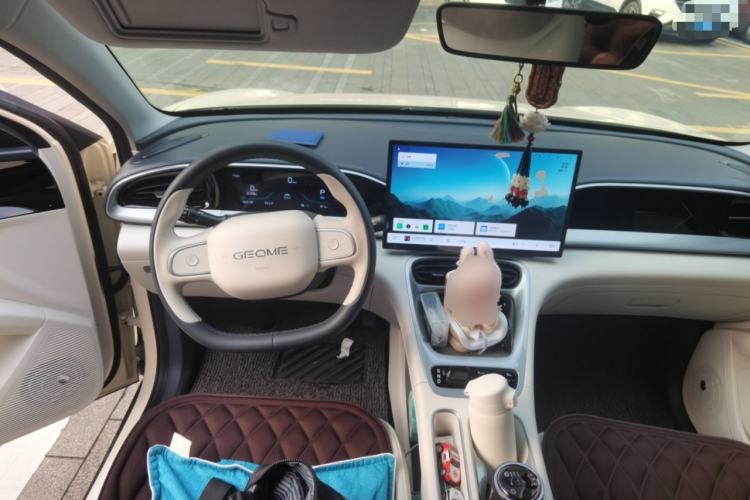 Used Geely Galaxy Geome 2025 UP 410km Exploration Edition Center Console