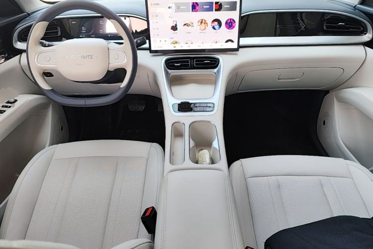 Used Geely Galaxy Geome 2025 310km Dream Edition Center Console