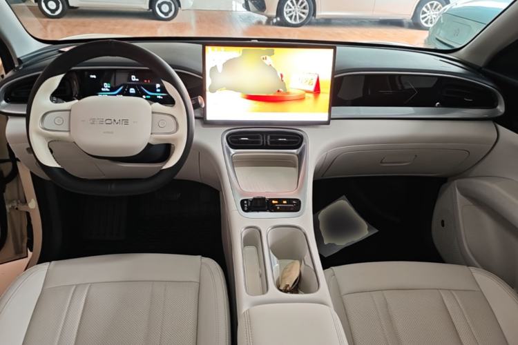 Used Geely Galaxy Geome 2025 UP 410km Exploration Edition Center Console