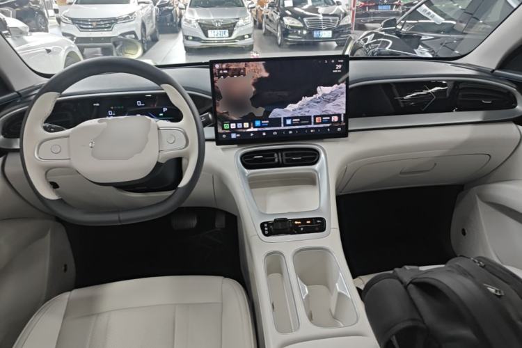 Used Geely Galaxy Geome 2025 UP 410km Exploration Edition Center Console
