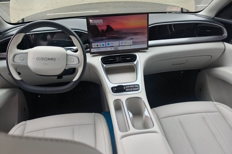 Used Geely Galaxy Geome 2025 310km Dream Edition Center Console