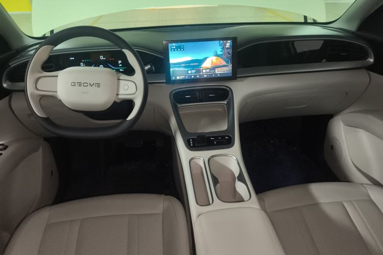 Used Geely Galaxy Geome 2025 310km Youth Edition Center Console