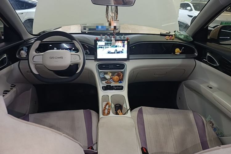 Used Geely Galaxy Geome 2025 310km Youth Edition Center Console