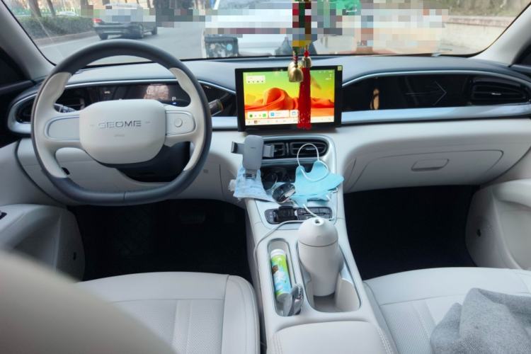 Used Geely Galaxy Geome 2025 310km Youth Edition Center Console
