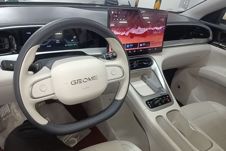Used Geely Galaxy Geome 2025 310km Dream Edition Center Console