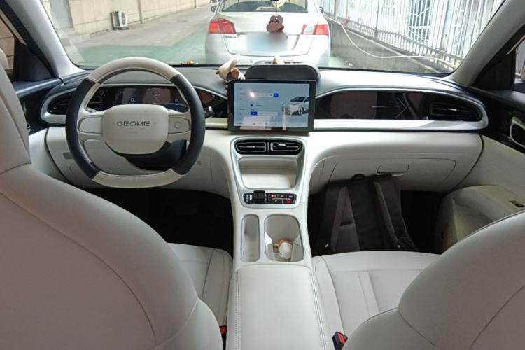 Used Geely Galaxy Geome 2025 310km Youth Edition Center Console