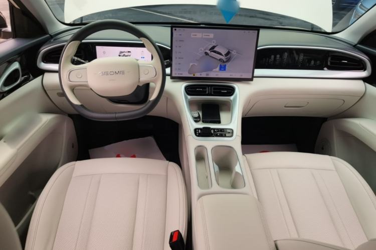 Used Geely Galaxy Geome 2025 UP 410km Exploration+ Edition Center Console