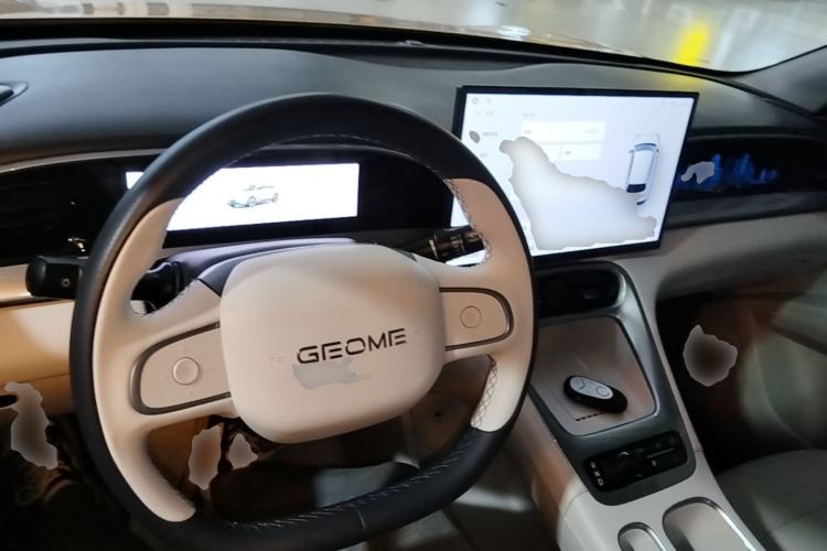 Used Geely Galaxy Geome 2025 UP 410km Exploration+ Edition Center Console