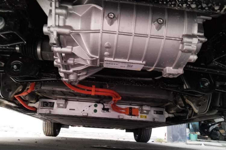 Used Geely Galaxy Geome 2025 310km Youth Edition Chassis Rear