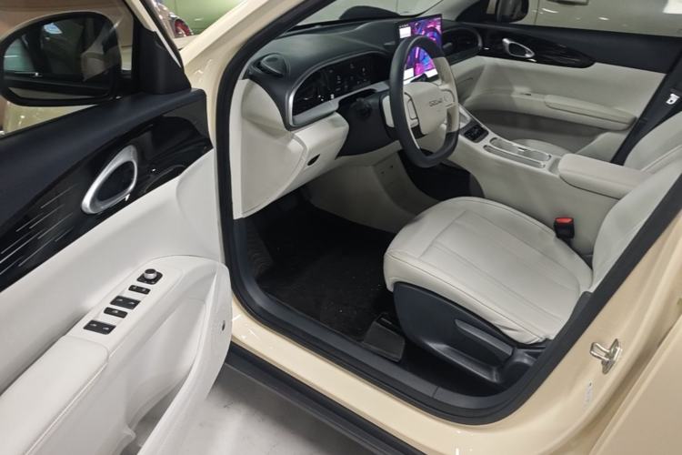 Used Geely Galaxy Geome 2025 310km Dream Edition Driver Seat