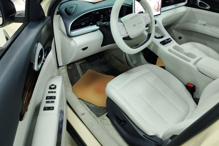 Used Geely Galaxy Geome 2025 UP 410km Exploration Edition Driver Seat