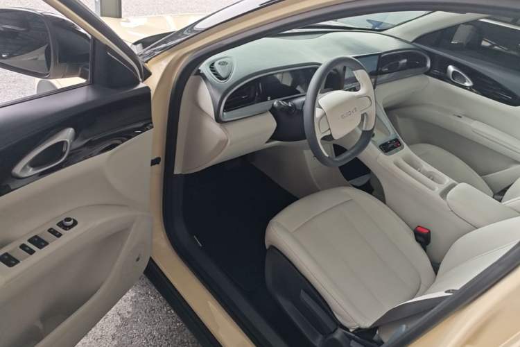 Used Geely Galaxy Geome 2025 310km Youth Edition Driver Seat