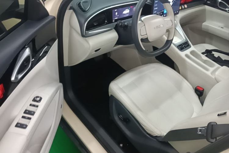 Used Geely Galaxy Geome 2025 UP 410km Exploration+ Edition Driver Seat
