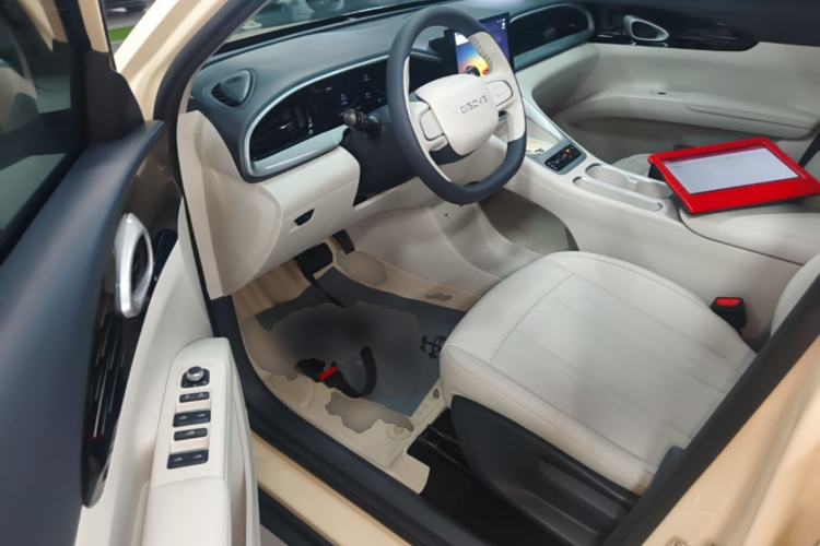 Used Geely Galaxy Geome 2025 410 km Free Version Driver Seat