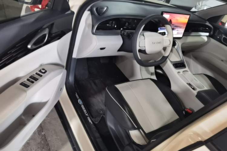 Used Geely Galaxy Geome 2025 310km Dream Edition Driver Seat