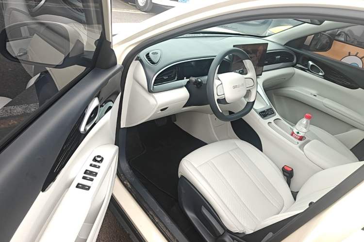 Used Geely Galaxy Geome 2025 310km Dream Edition Driver Seat