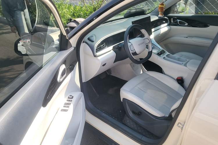 Used Geely Galaxy Geome 2025 UP 410km Exploration Edition Driver Seat