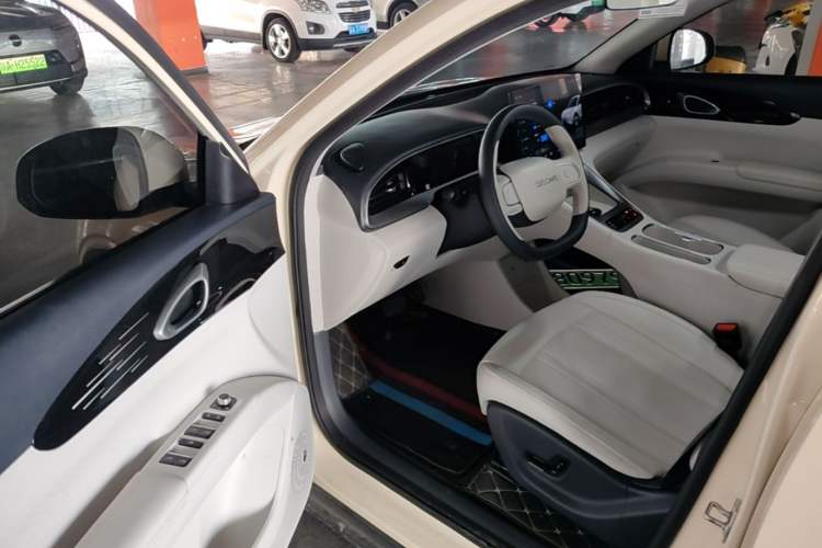 Used Geely Galaxy Geome 2025 UP 410km Exploration+ Edition Driver Seat