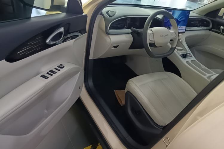 Used Geely Galaxy Geome 2025 UP 410km Exploration Edition Driver Seat