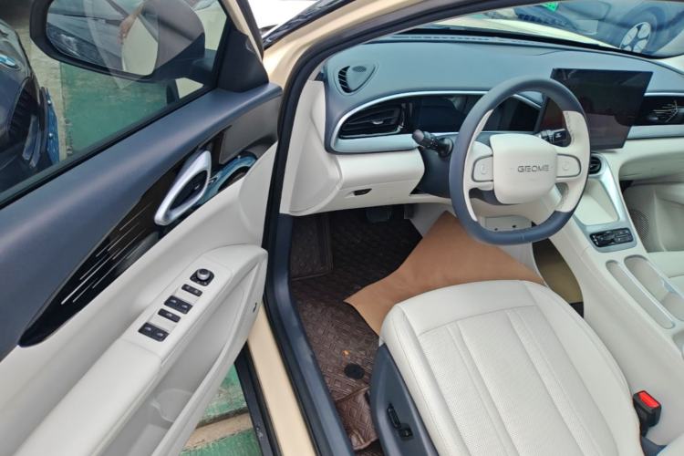 Used Geely Galaxy Geome 2025 UP 410km Exploration Edition Driver Seat