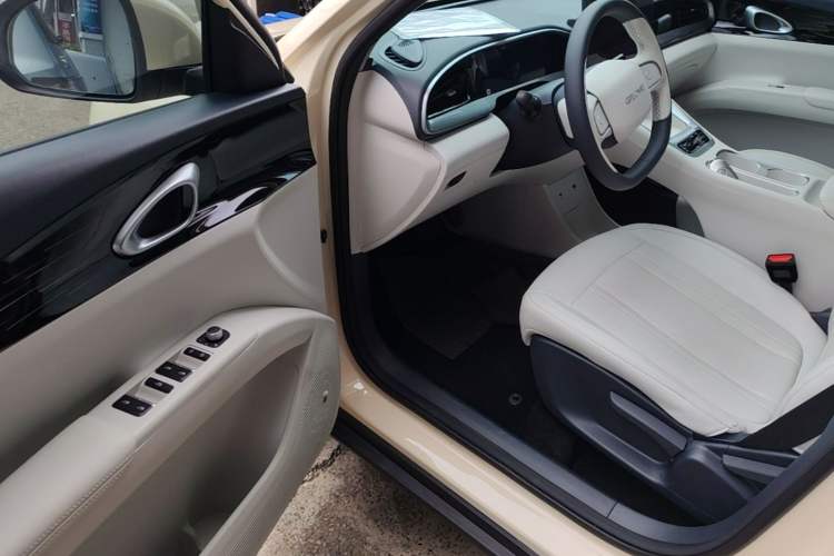 Used Geely Galaxy Geome 2025 310km Dream Edition Driver Seat