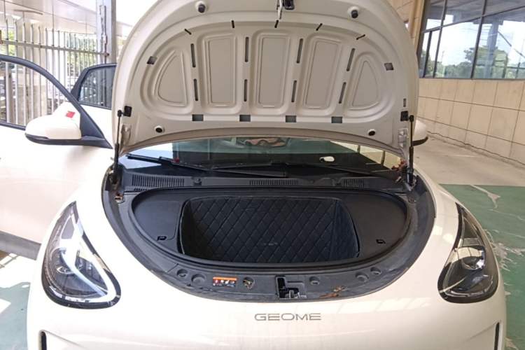 Used Geely Galaxy Geome 2025 310km Youth Edition Engine Bay
