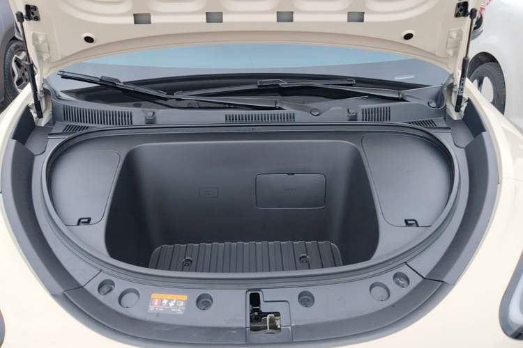 Used Geely Galaxy Geome 2025 310km Dream Edition Engine Bay