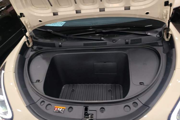 Used Geely Galaxy Geome 2025 UP 410km Exploration Edition Engine Bay