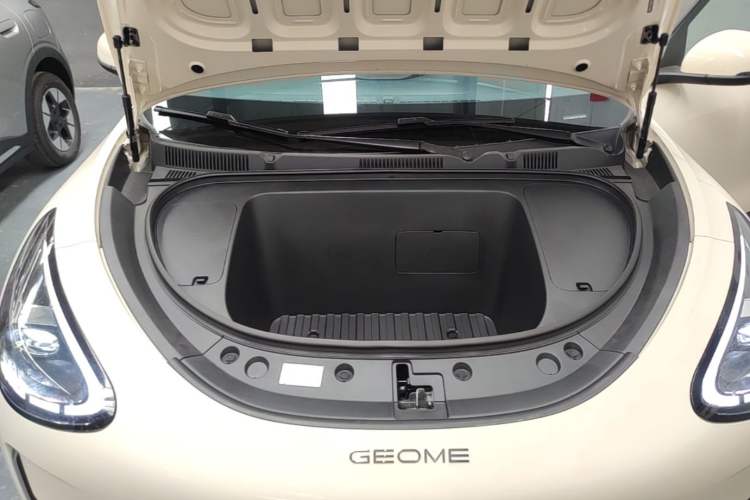 Used Geely Galaxy Geome 2025 UP 410km Exploration Edition Engine Bay