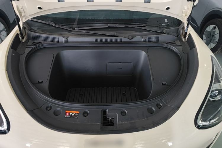 Used Geely Galaxy Geome 2025 410 km Free Version Engine Bay