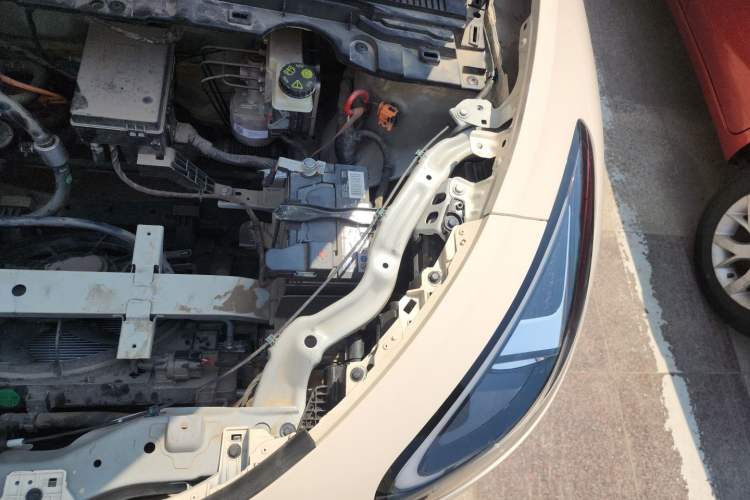 Used Geely Galaxy Geome 2025 310km Dream Edition Engine Bay Left