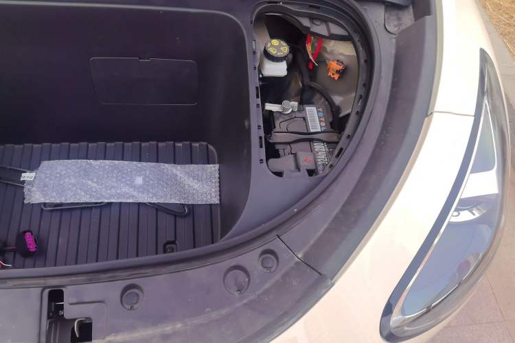 Used Geely Galaxy Geome 2025 310km Youth Edition Engine Bay Left