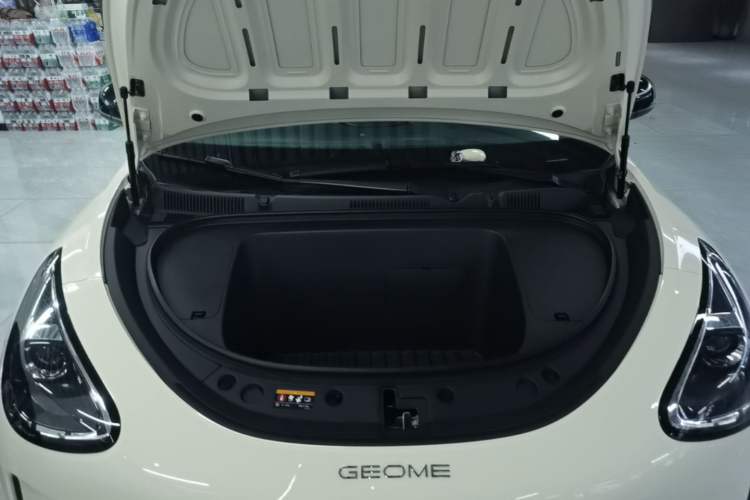 Used Geely Galaxy Geome 2025 310km Youth Edition Engine Bay