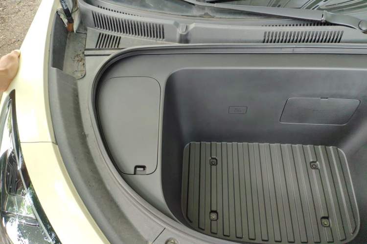 Used Geely Galaxy Geome 2025 310km Dream Edition Engine Bay Right