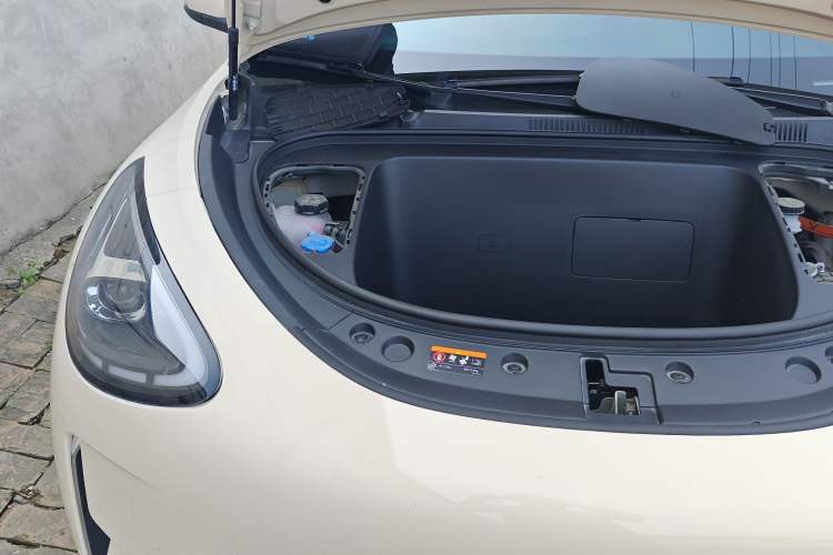 Used Geely Galaxy Geome 2025 310km Dream Edition Engine Bay Right