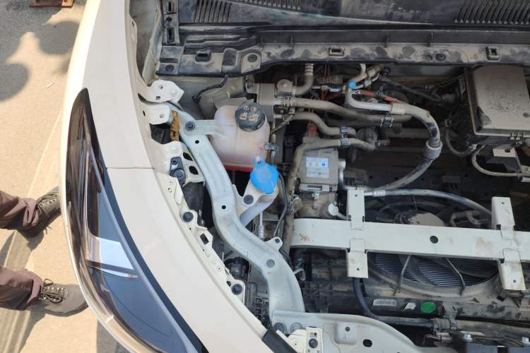 Used Geely Galaxy Geome 2025 310km Dream Edition Engine Bay Right