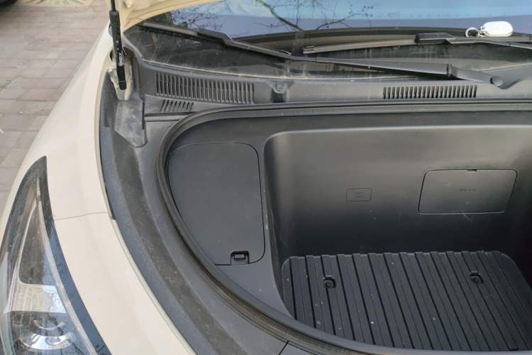 Used Geely Galaxy Geome 2025 310km Youth Edition Engine Bay Right
