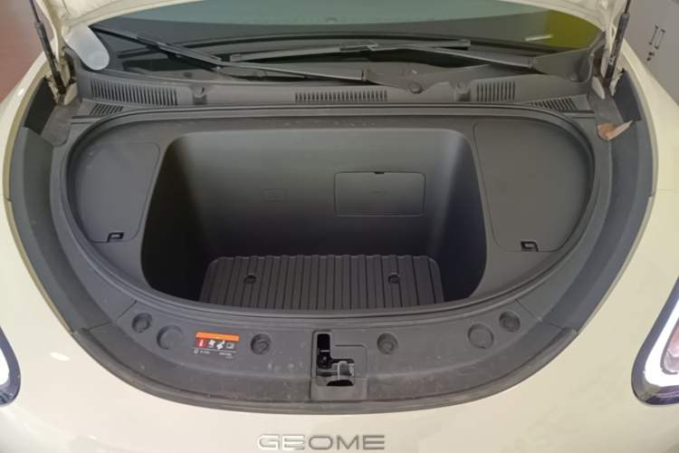 Used Geely Galaxy Geome 2025 UP 410km Exploration Edition Engine Bay