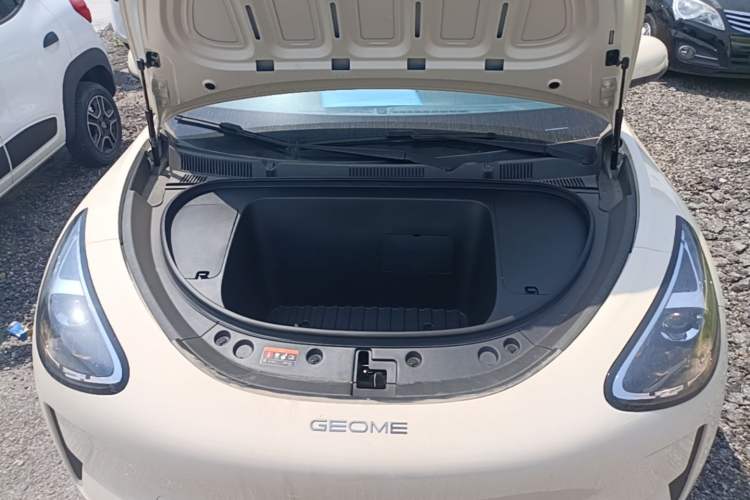 Used Geely Galaxy Geome 2025 310km Youth Edition Engine Bay