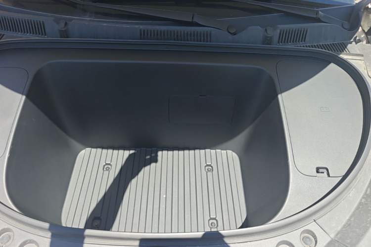 Used Geely Galaxy Geome 2025 310km Youth Edition Engine Bay